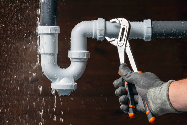 Professional Emergency Plumber technician working in Weare, NH